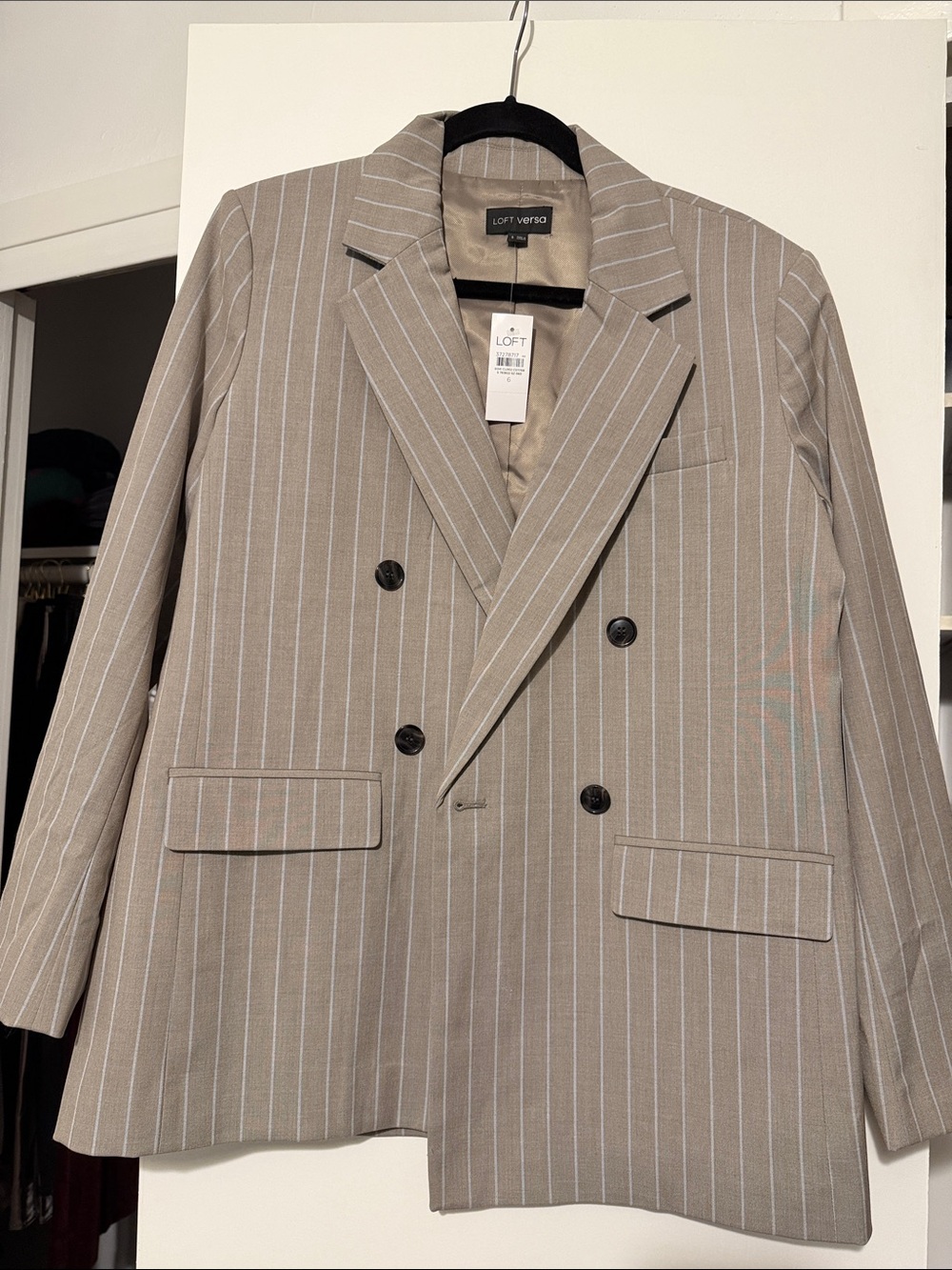 NWT Loft Versa Blazer